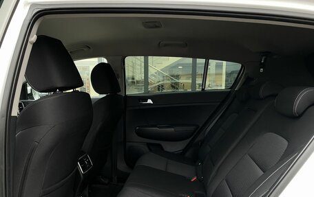 KIA Sportage IV рестайлинг, 2021 год, 2 489 000 рублей, 27 фотография