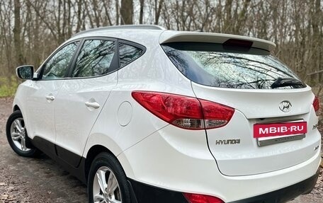 Hyundai ix35 I рестайлинг, 2013 год, 1 400 000 рублей, 10 фотография