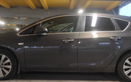 Opel Astra J, 2013 год, 950 000 рублей, 3 фотография