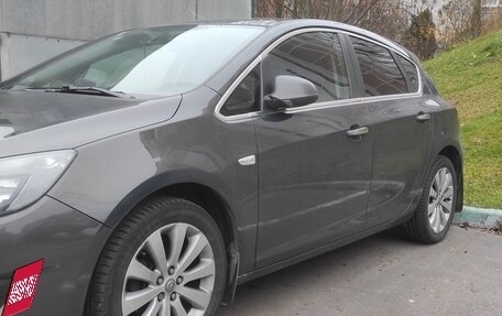 Opel Astra J, 2013 год, 950 000 рублей, 4 фотография