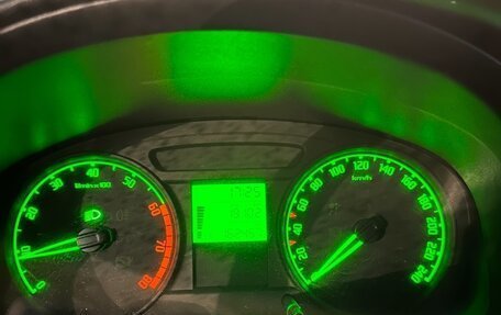 Skoda Fabia II, 2010 год, 450 000 рублей, 4 фотография