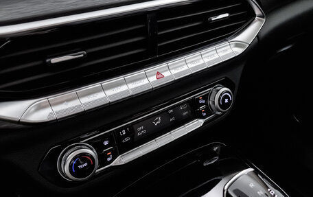 FAW Bestune T77, 2024 год, 1 999 000 рублей, 13 фотография