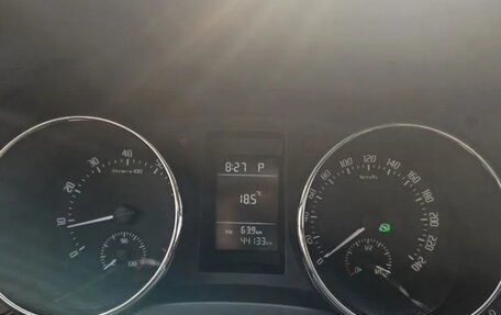 Skoda Yeti I рестайлинг, 2015 год, 1 650 000 рублей, 9 фотография