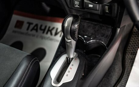 Honda Insight II рестайлинг, 2011 год, 835 000 рублей, 13 фотография