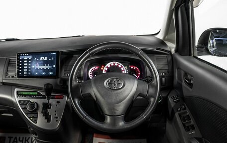 Toyota ISis I, 2010 год, 1 280 000 рублей, 10 фотография