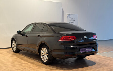 Volkswagen Passat B8 рестайлинг, 2016 год, 1 670 000 рублей, 6 фотография