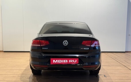 Volkswagen Passat B8 рестайлинг, 2016 год, 1 670 000 рублей, 5 фотография