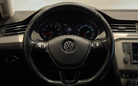 Volkswagen Passat B8 рестайлинг, 2016 год, 1 670 000 рублей, 13 фотография