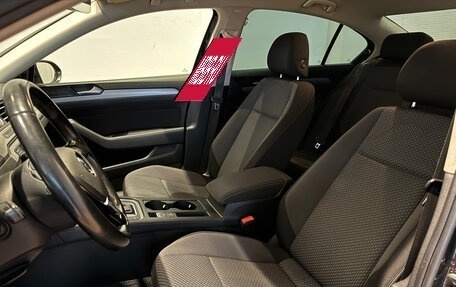 Volkswagen Passat B8 рестайлинг, 2016 год, 1 670 000 рублей, 9 фотография