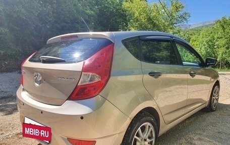 Hyundai Solaris II рестайлинг, 2012 год, 800 000 рублей, 6 фотография