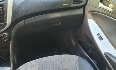 Hyundai Solaris II рестайлинг, 2012 год, 800 000 рублей, 33 фотография