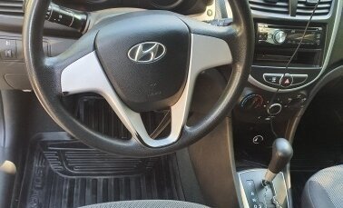 Hyundai Solaris II рестайлинг, 2012 год, 800 000 рублей, 36 фотография