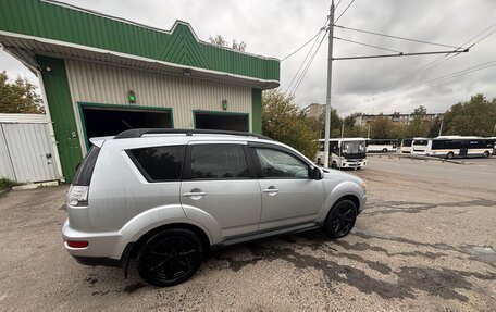 Mitsubishi Outlander III рестайлинг 3, 2011 год, 1 200 000 рублей, 3 фотография