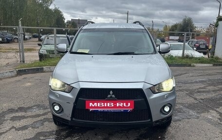 Mitsubishi Outlander III рестайлинг 3, 2011 год, 1 200 000 рублей, 5 фотография