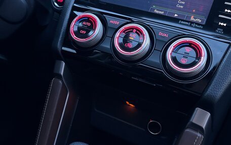 Subaru Forester, 2018 год, 1 800 000 рублей, 15 фотография