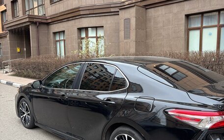 Toyota Camry, 2018 год, 2 000 000 рублей, 7 фотография