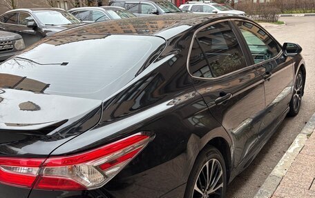 Toyota Camry, 2018 год, 2 000 000 рублей, 5 фотография