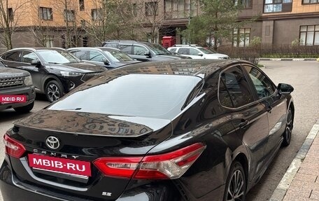 Toyota Camry, 2018 год, 2 000 000 рублей, 6 фотография