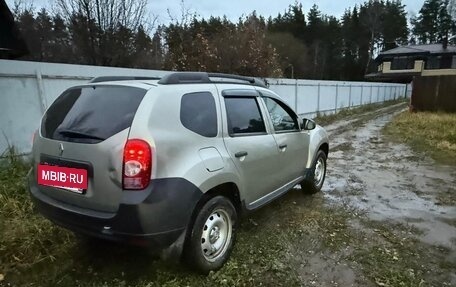 Renault Duster I рестайлинг, 2014 год, 990 000 рублей, 4 фотография