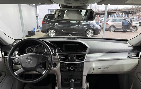 Mercedes-Benz E-Класс, 2009 год, 1 349 000 рублей, 10 фотография