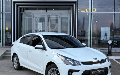 KIA Rio IV, 2018 год, 1 200 000 рублей, 3 фотография