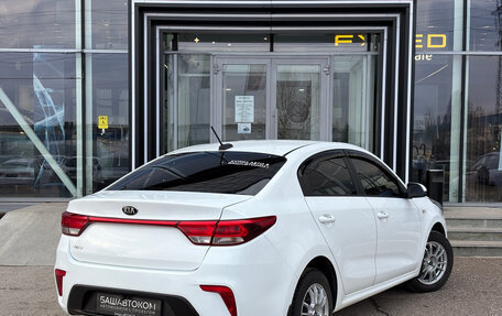 KIA Rio IV, 2018 год, 1 200 000 рублей, 4 фотография