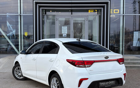 KIA Rio IV, 2018 год, 1 200 000 рублей, 6 фотография