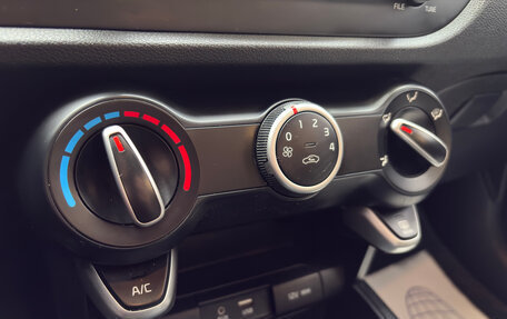 KIA Rio IV, 2018 год, 1 200 000 рублей, 11 фотография