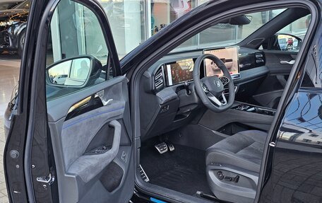 Volkswagen Tiguan, 2025 год, 4 950 000 рублей, 14 фотография