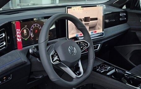 Volkswagen Tiguan, 2025 год, 4 950 000 рублей, 16 фотография