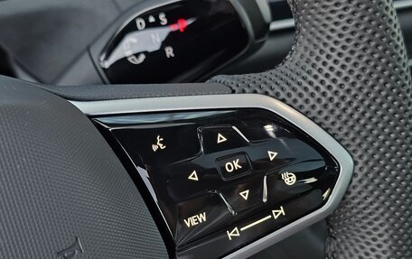 Volkswagen Tiguan, 2025 год, 4 950 000 рублей, 32 фотография