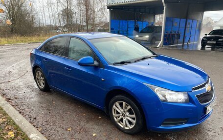 Chevrolet Cruze II, 2011 год, 670 000 рублей, 3 фотография