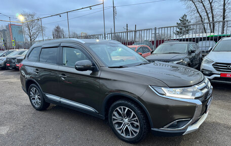 Mitsubishi Outlander III рестайлинг 3, 2018 год, 2 270 000 рублей, 2 фотография