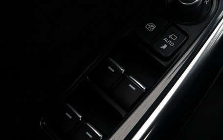 Mazda 6, 2018 год, 1 950 000 рублей, 15 фотография