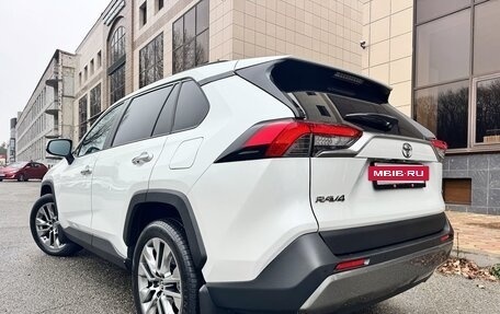 Toyota RAV4, 2020 год, 3 395 000 рублей, 3 фотография