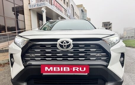 Toyota RAV4, 2020 год, 3 395 000 рублей, 22 фотография