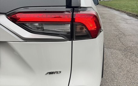 Toyota RAV4, 2020 год, 3 395 000 рублей, 32 фотография