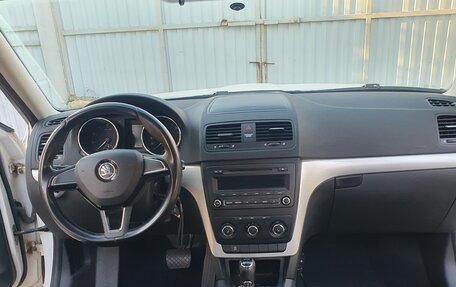 Skoda Yeti I рестайлинг, 2014 год, 1 020 000 рублей, 18 фотография