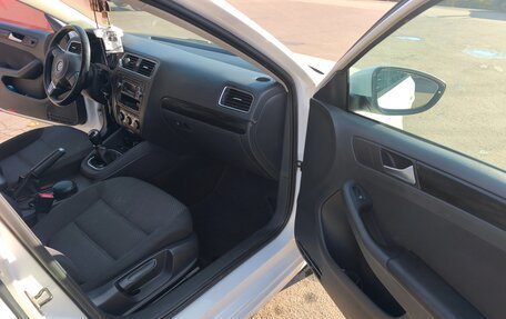 Volkswagen Jetta VI, 2013 год, 1 110 000 рублей, 5 фотография