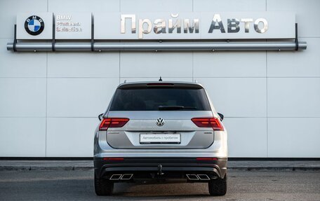 Volkswagen Tiguan II, 2018 год, 2 600 000 рублей, 4 фотография