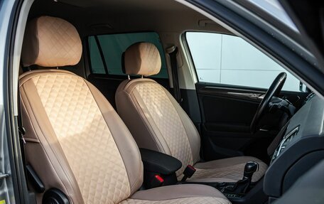 Volkswagen Tiguan II, 2018 год, 2 600 000 рублей, 17 фотография