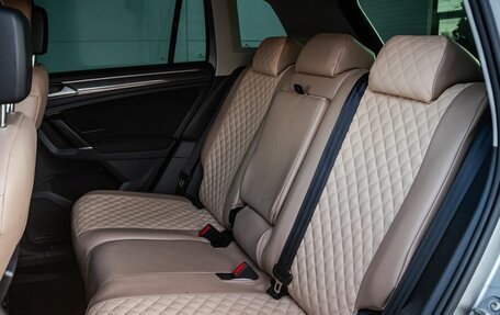 Volkswagen Tiguan II, 2018 год, 2 600 000 рублей, 20 фотография