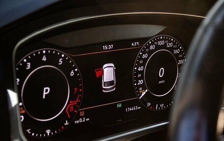 Volkswagen Tiguan II, 2018 год, 2 600 000 рублей, 25 фотография