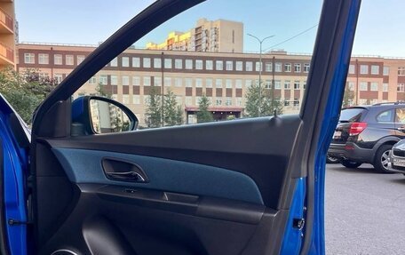 Chevrolet Cruze II, 2011 год, 700 000 рублей, 28 фотография