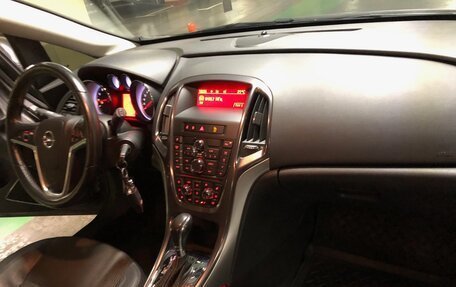 Opel Astra J, 2010 год, 865 000 рублей, 12 фотография