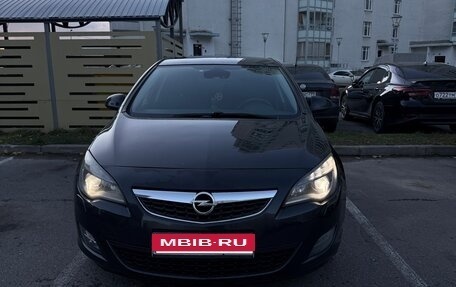 Opel Astra J, 2011 год, 950 000 рублей, 5 фотография