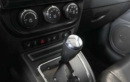 Jeep Liberty (Patriot), 2010 год, 851 000 рублей, 9 фотография