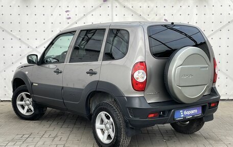 Chevrolet Niva I рестайлинг, 2017 год, 780 000 рублей, 5 фотография