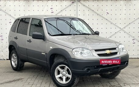 Chevrolet Niva I рестайлинг, 2017 год, 780 000 рублей, 2 фотография