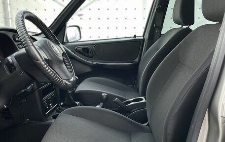 Chevrolet Niva I рестайлинг, 2017 год, 780 000 рублей, 11 фотография